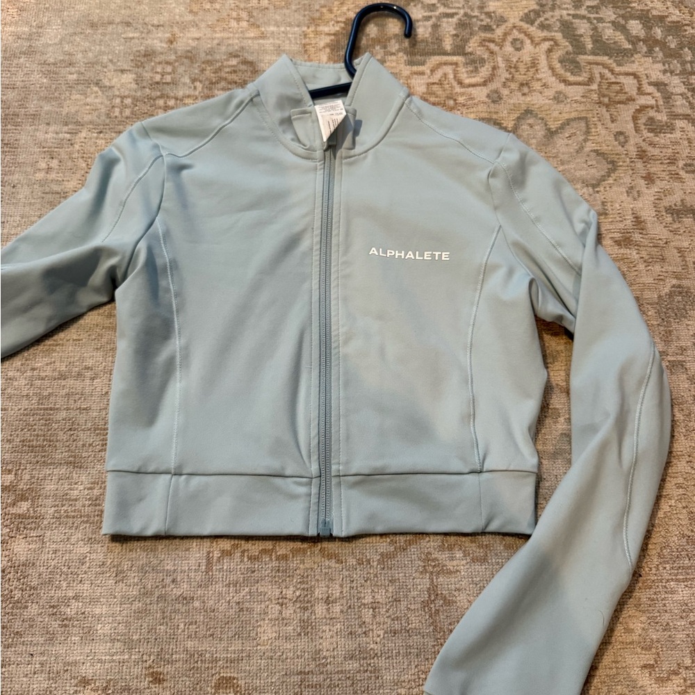 Alphalete trace crop jacket